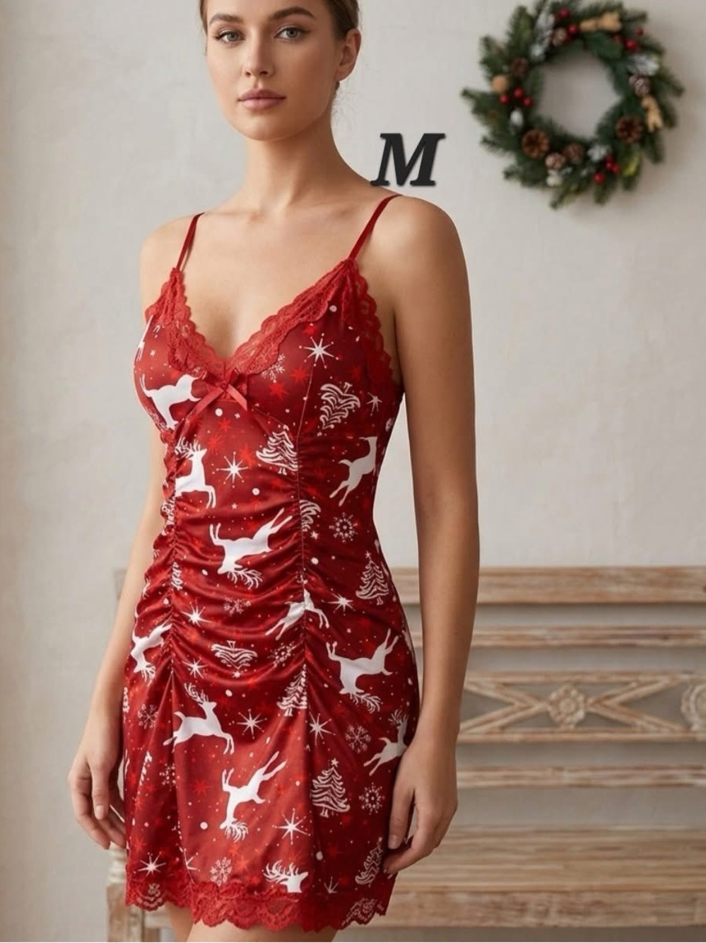 Avidlove NWT Red Christmas Themed Reindeer Tree Peint Lace Trim Chemise Lingerie